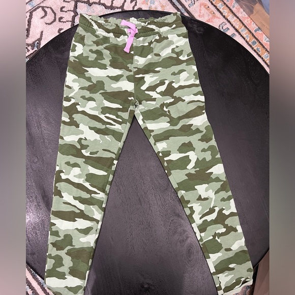 ๐๐โโ๏ธNWT๐โโ๏ธ๐GIRLS CREWCUTS CAMO JOGGERS SIZE LARGE - Picture 1 of 5